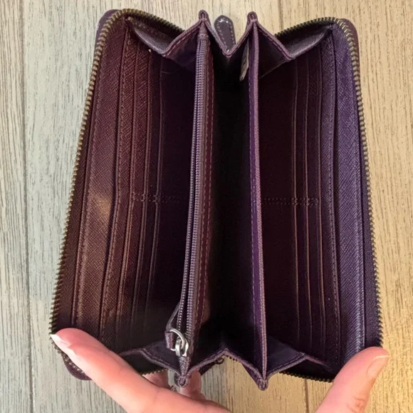 Coach long wallet in purple patent. EUC. - Picture 7 of 10